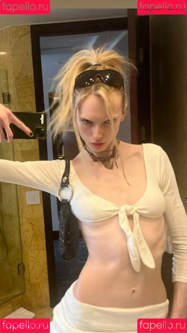 Alex Consani Onlyfans Photo Gallery 