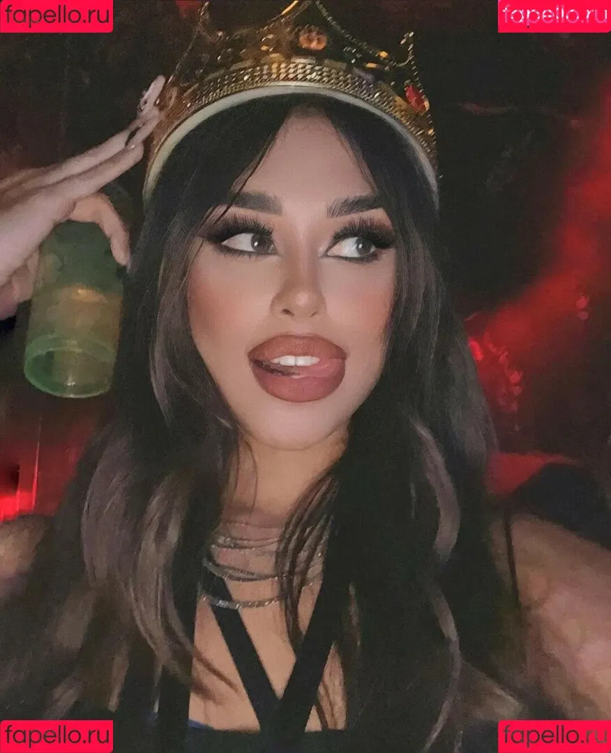 Yarabith Bolivar Onlyfans Photo Gallery 