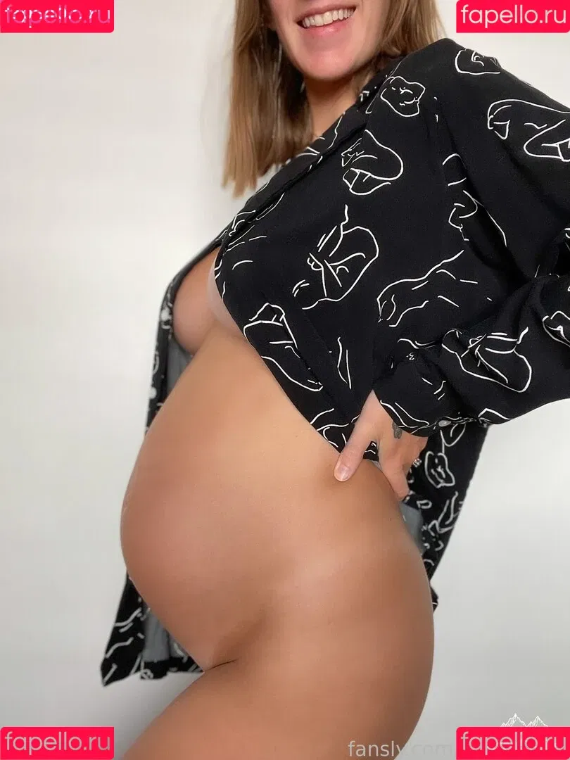 Grey Desire Onlyfans Photo Gallery 