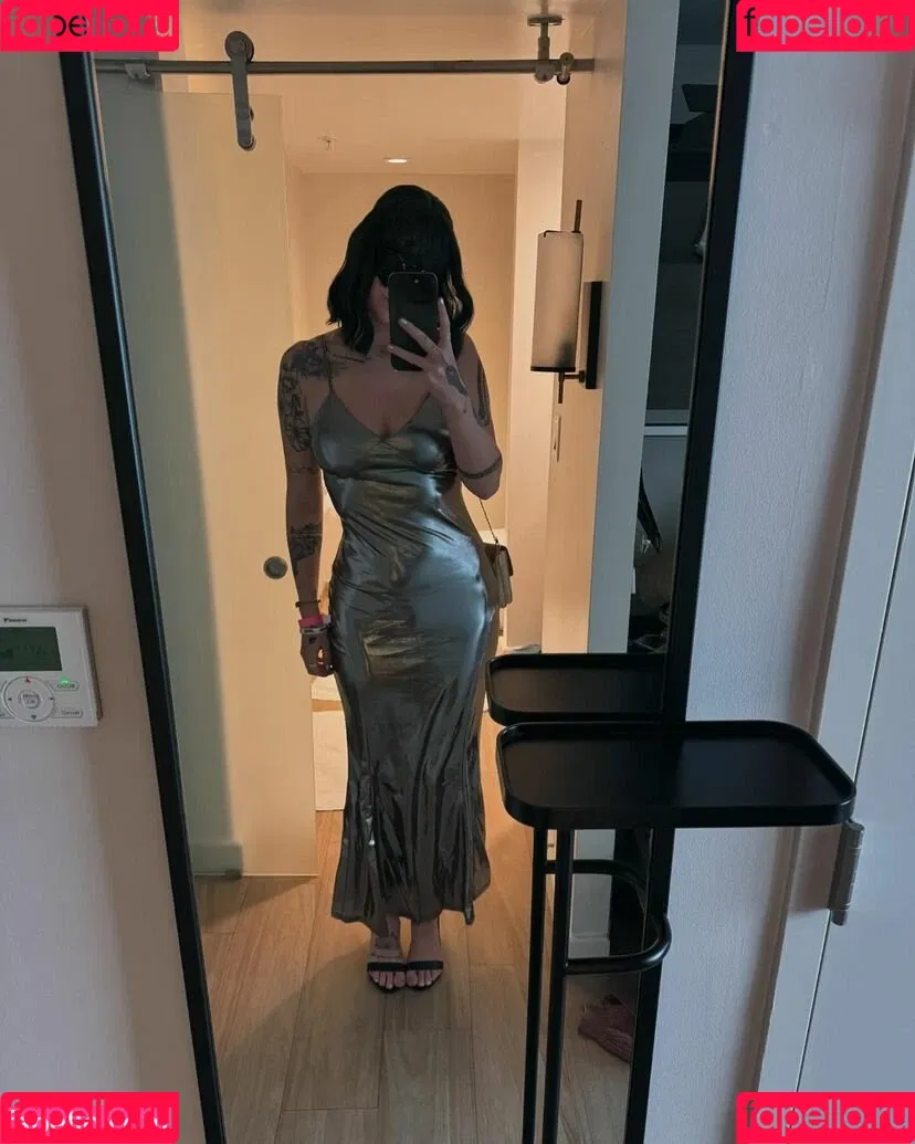 Grey Desire Onlyfans Photo Gallery 