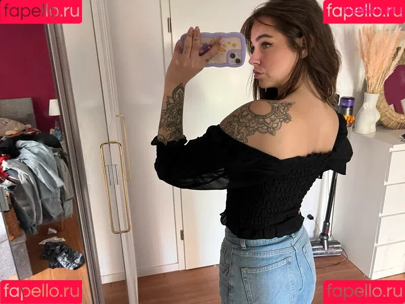 Tizeax Onlyfans Photo Gallery 