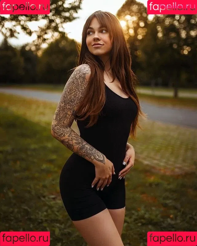 Tizeax Onlyfans Photo Gallery 