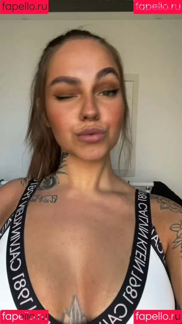 Tizeax Onlyfans Photo Gallery 