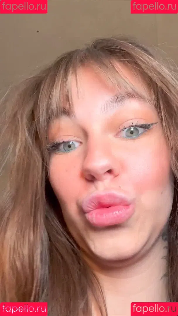 Tizeax Onlyfans Photo Gallery 
