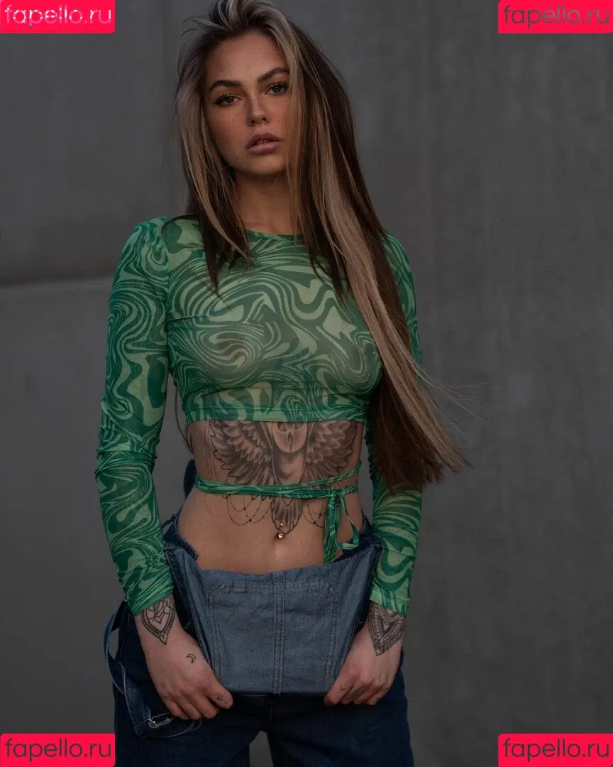 Tizeax Onlyfans Photo Gallery 