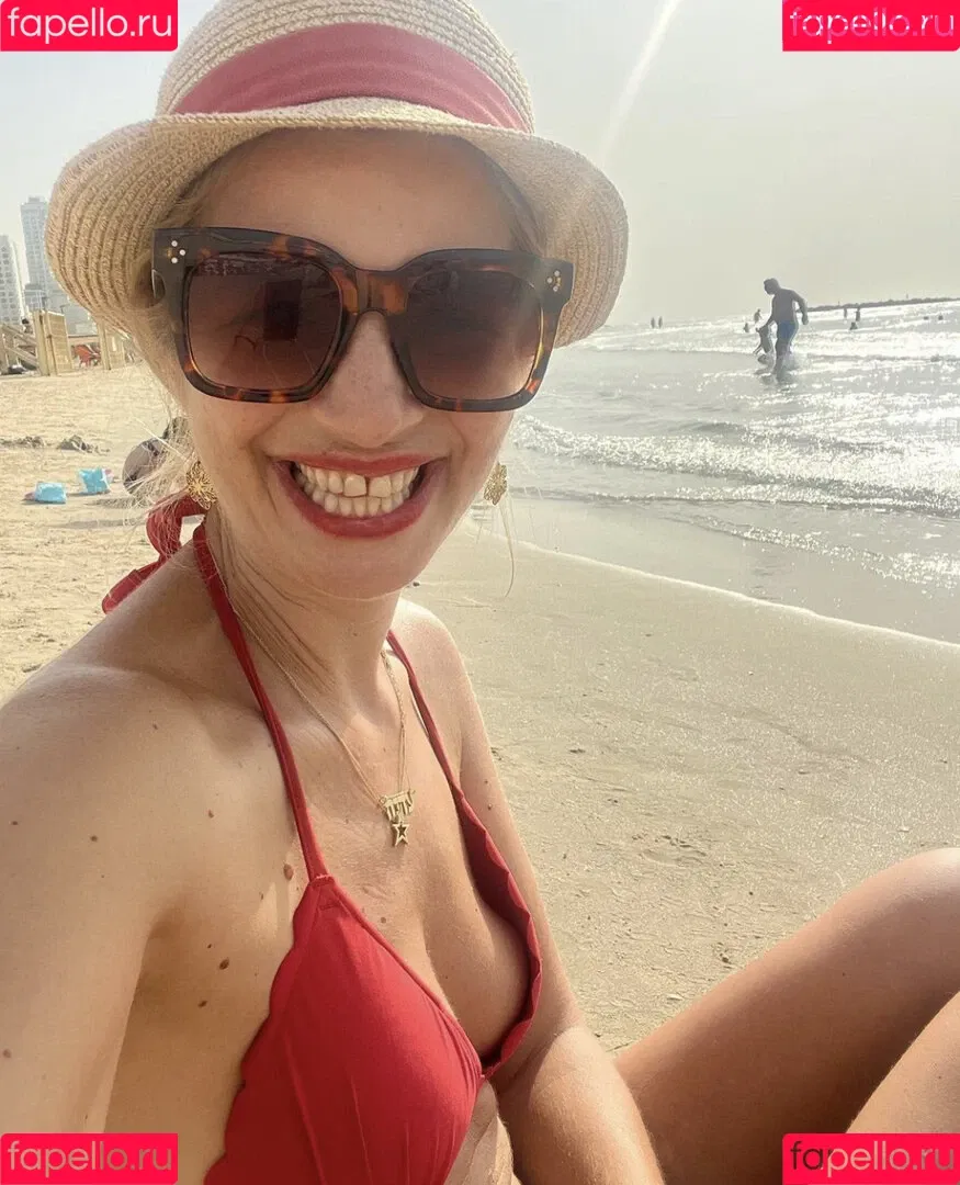 Susan Sideropoulos Onlyfans Photo Gallery 