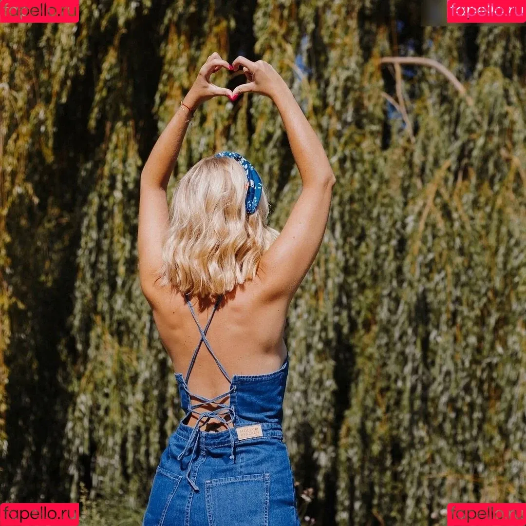 Susan Sideropoulos Onlyfans Photo Gallery 