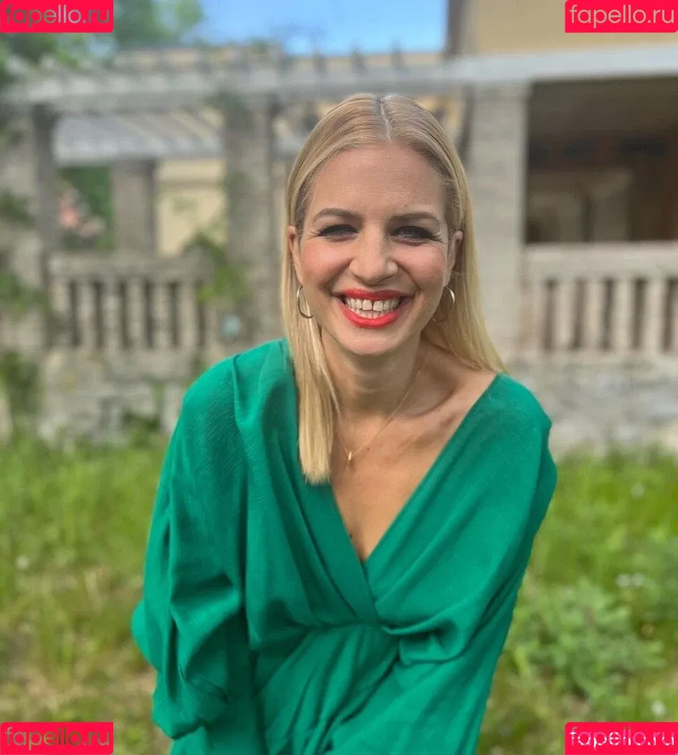 Susan Sideropoulos Onlyfans Photo Gallery 