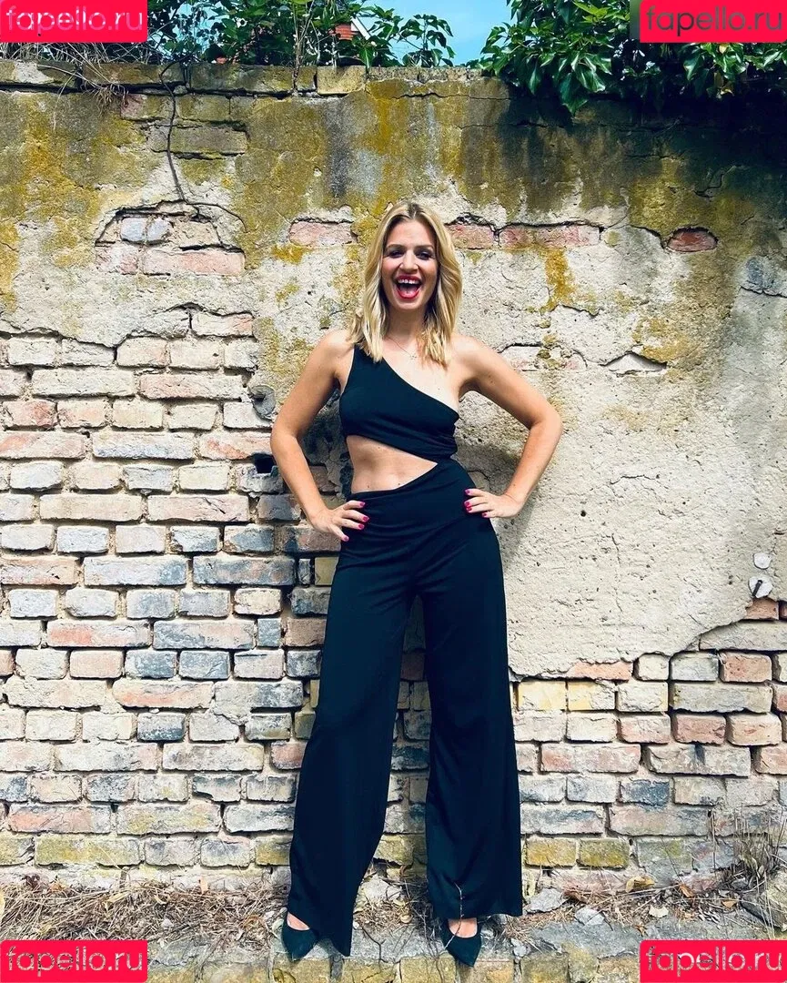 Susan Sideropoulos Onlyfans Photo Gallery 
