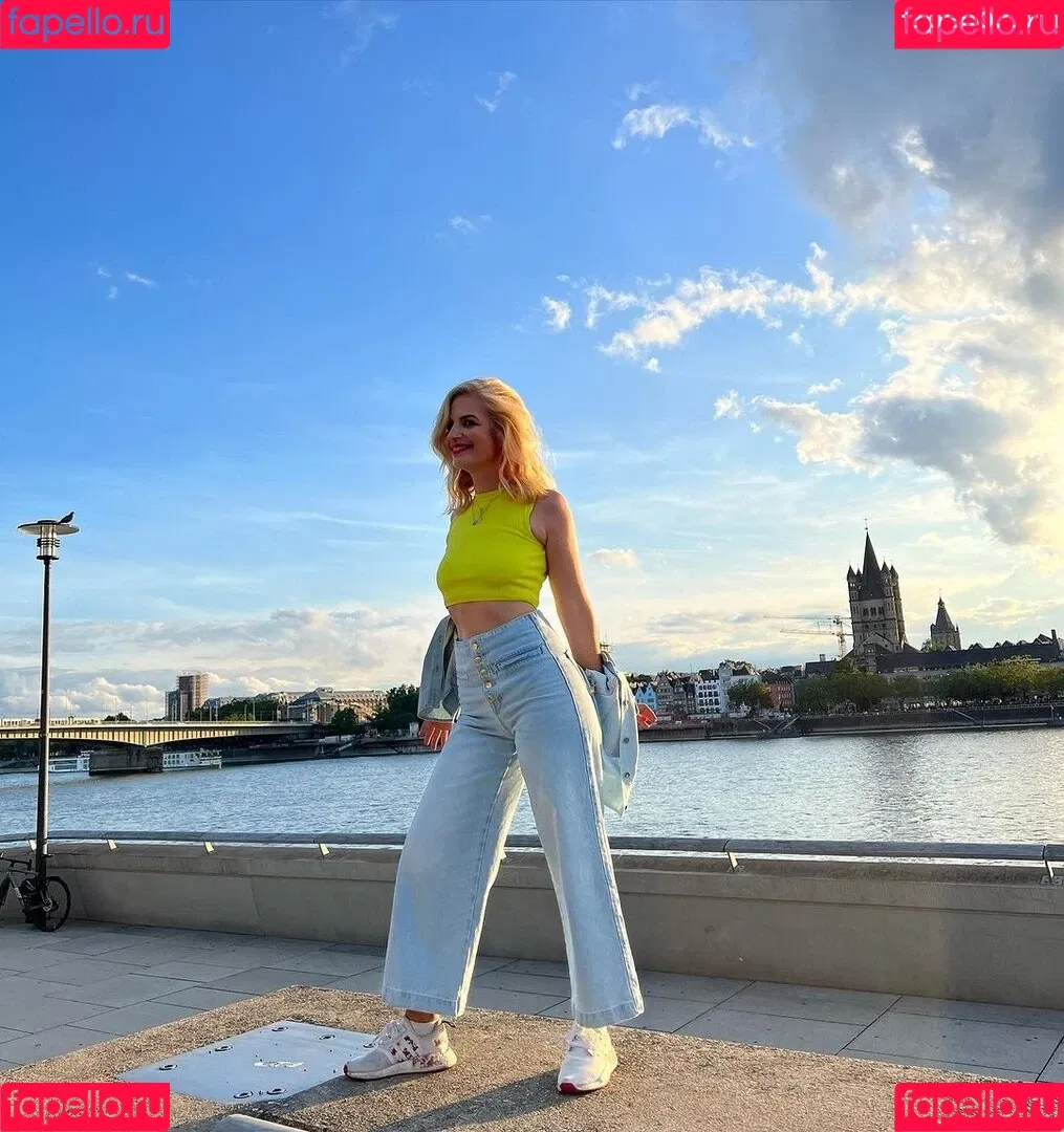 Susan Sideropoulos Onlyfans Photo Gallery 