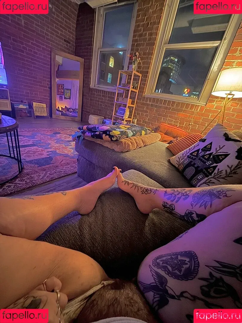 Venicecemetery Onlyfans Photo Gallery 