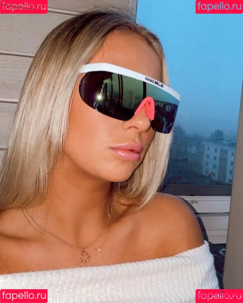 Martine Baardseng Onlyfans Photo Gallery 