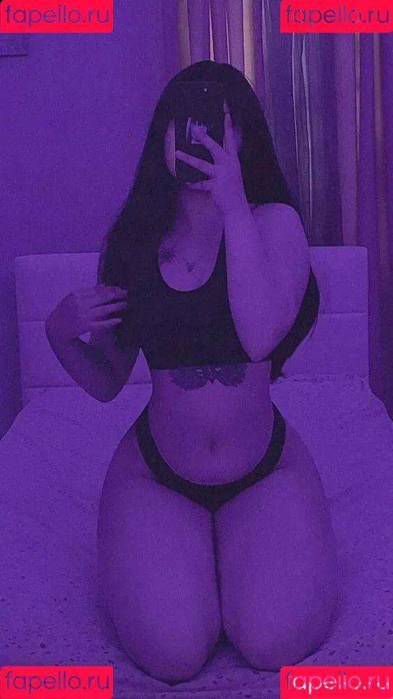Genesiscruzm Onlyfans Photo Gallery 