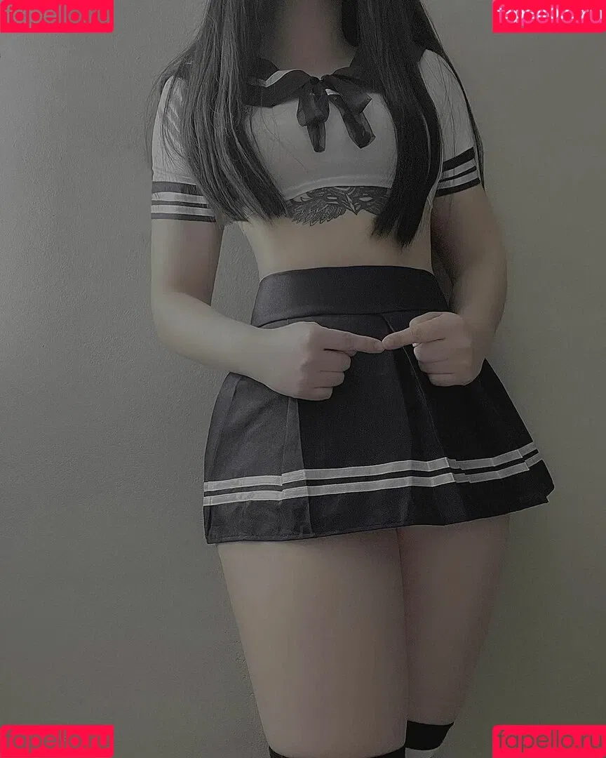 Genesiscruzm Onlyfans Photo Gallery 