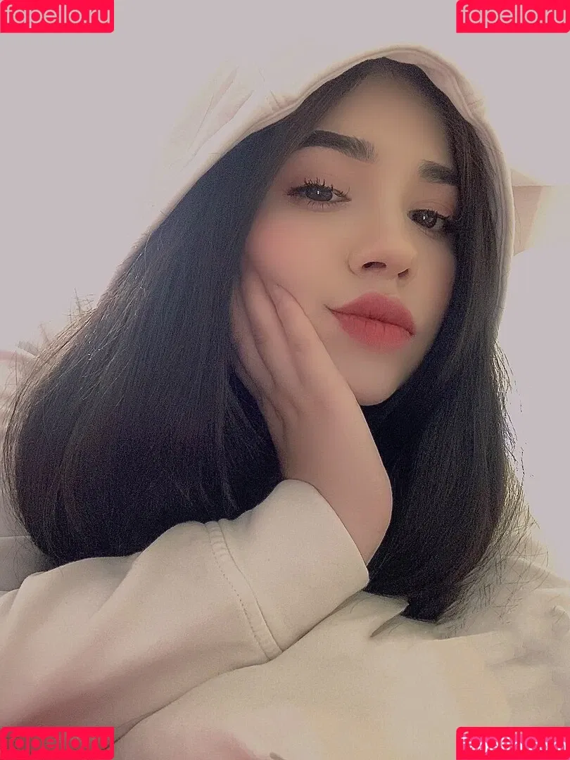 Genesiscruzm Onlyfans Photo Gallery 
