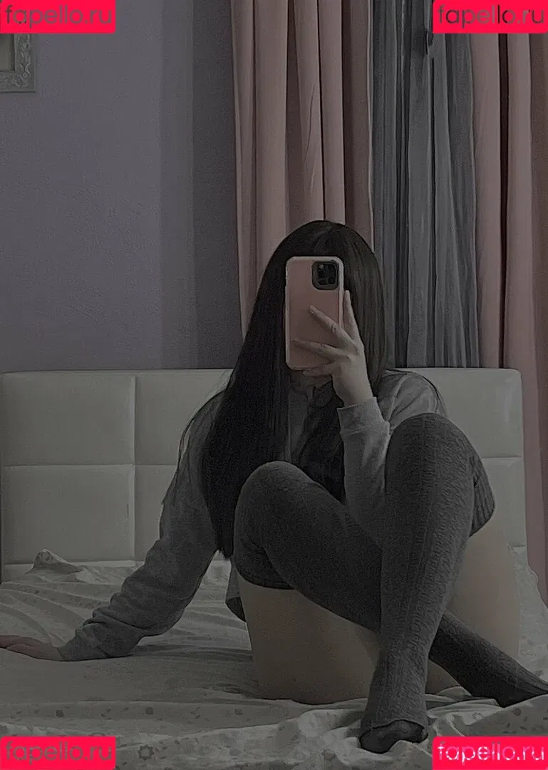 Genesiscruzm Onlyfans Photo Gallery 
