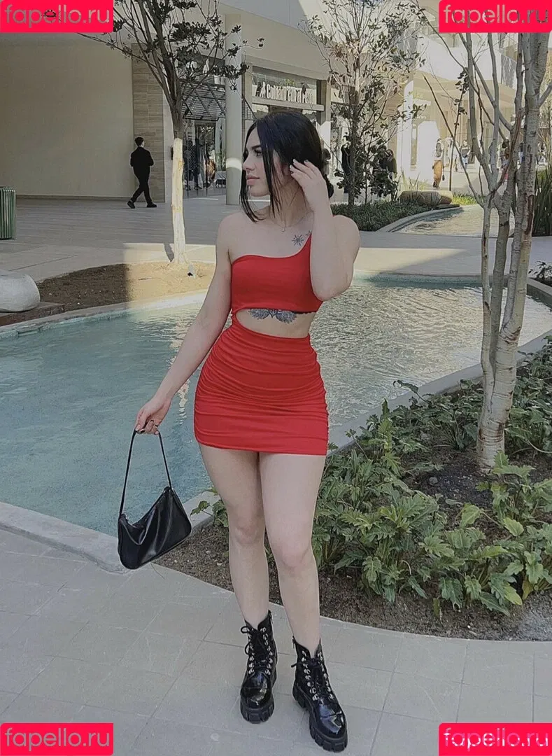 Genesiscruzm Onlyfans Photo Gallery 