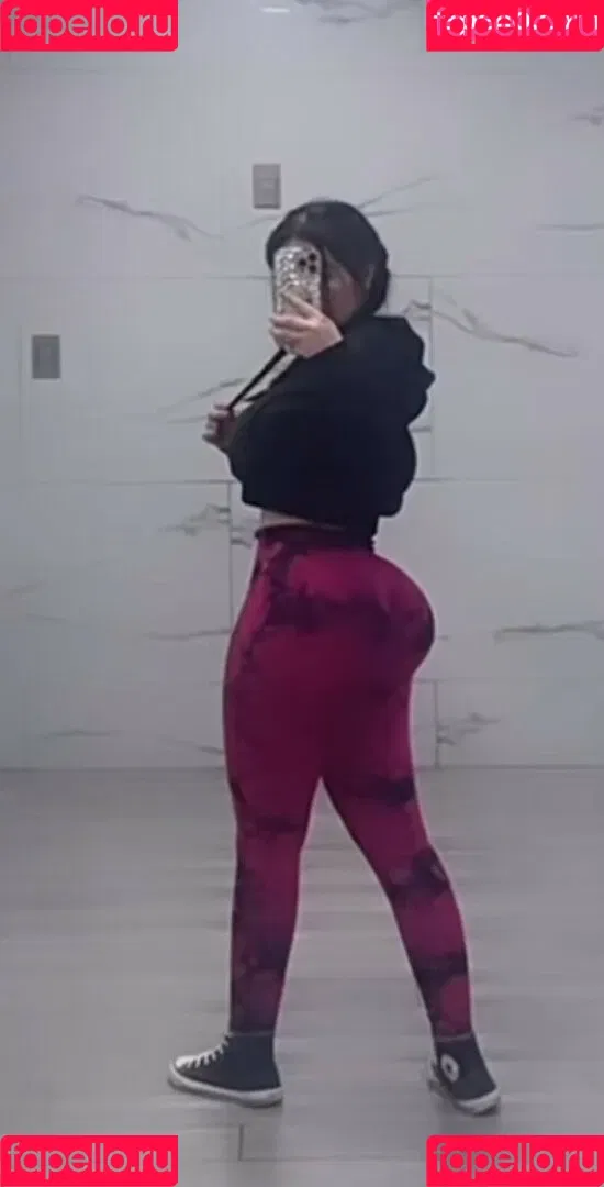 Genesiscruzm Onlyfans Photo Gallery 