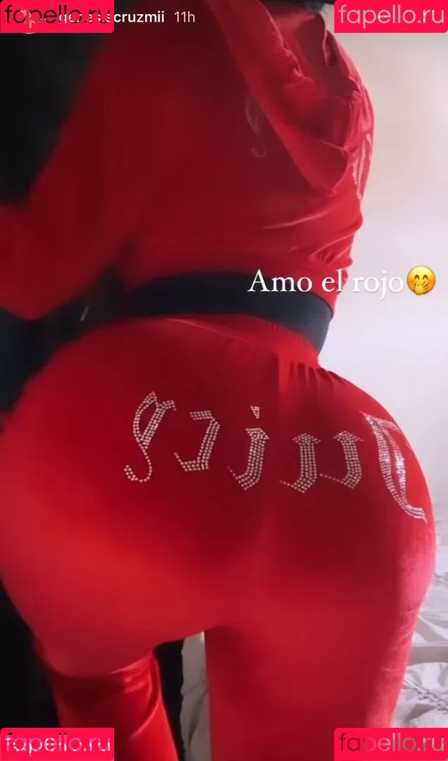 Genesiscruzm Onlyfans Photo Gallery 