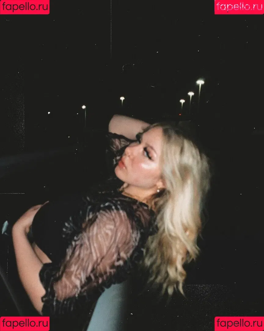 Stefanie Onlyfans Photo Gallery 