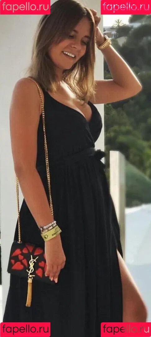 Dagi Bee Onlyfans Photo Gallery 