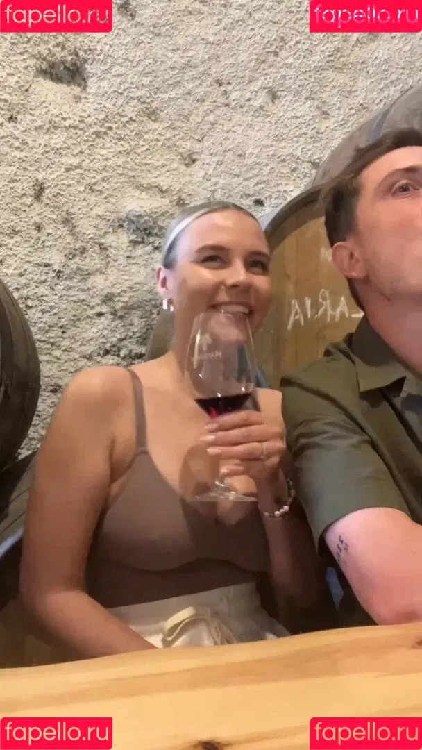Dagi Bee Onlyfans Photo Gallery 
