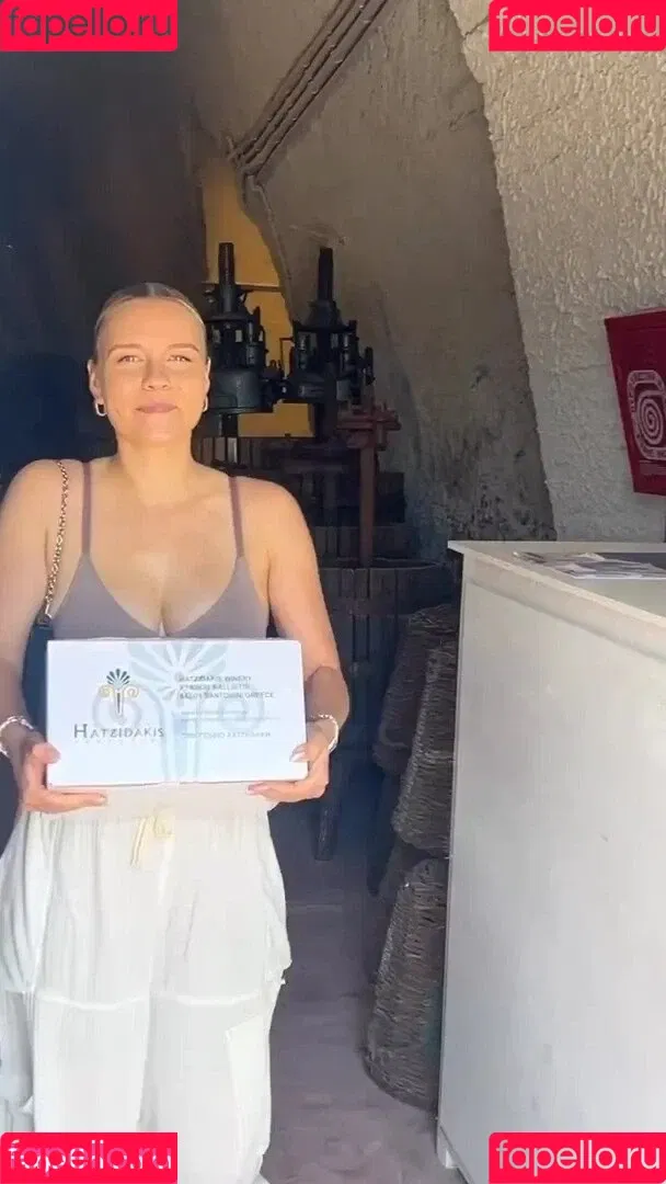 Dagi Bee Onlyfans Photo Gallery 
