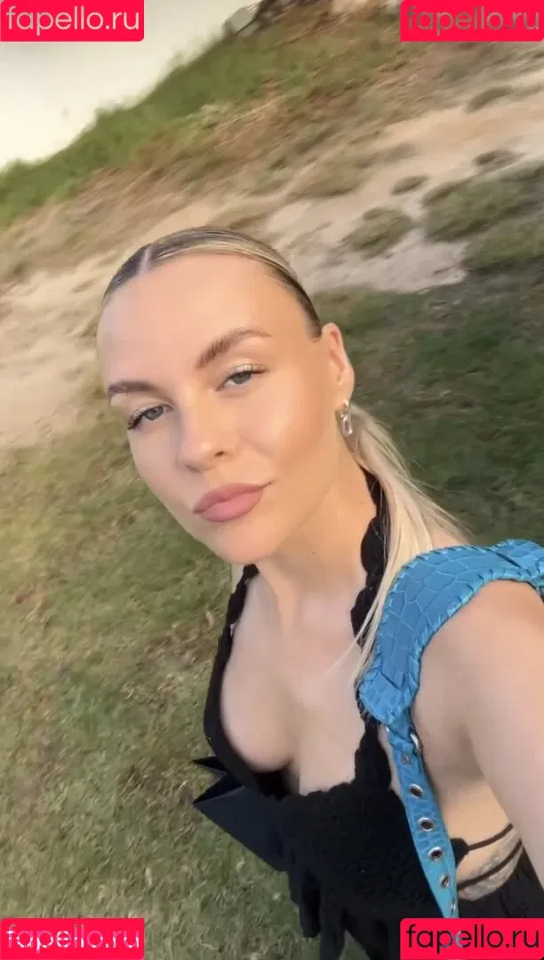 Dagi Bee Onlyfans Photo Gallery 