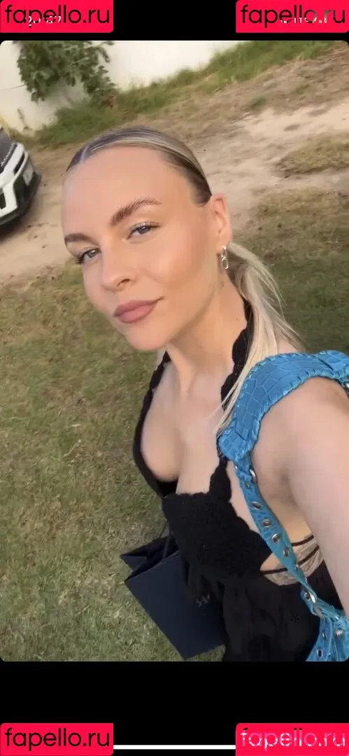 Dagi Bee Onlyfans Photo Gallery 