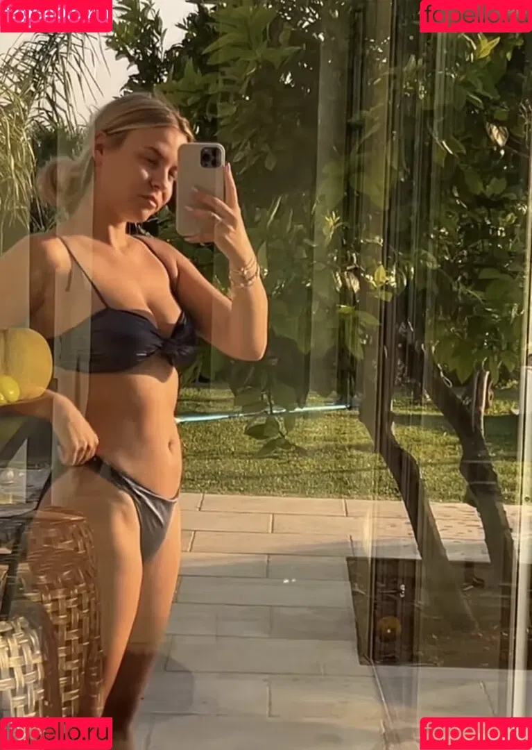 Dagi Bee Onlyfans Photo Gallery 