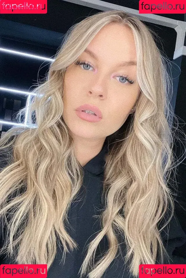 Dagi Bee Onlyfans Photo Gallery 