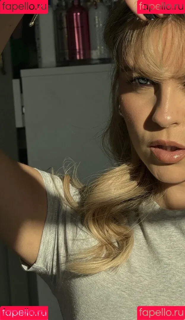 Dagi Bee Onlyfans Photo Gallery 