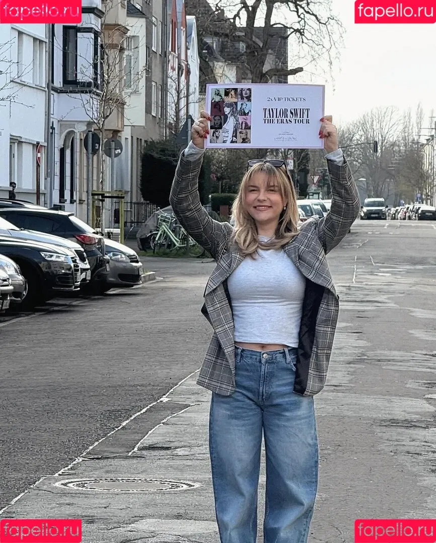 Dagi Bee Onlyfans Photo Gallery 