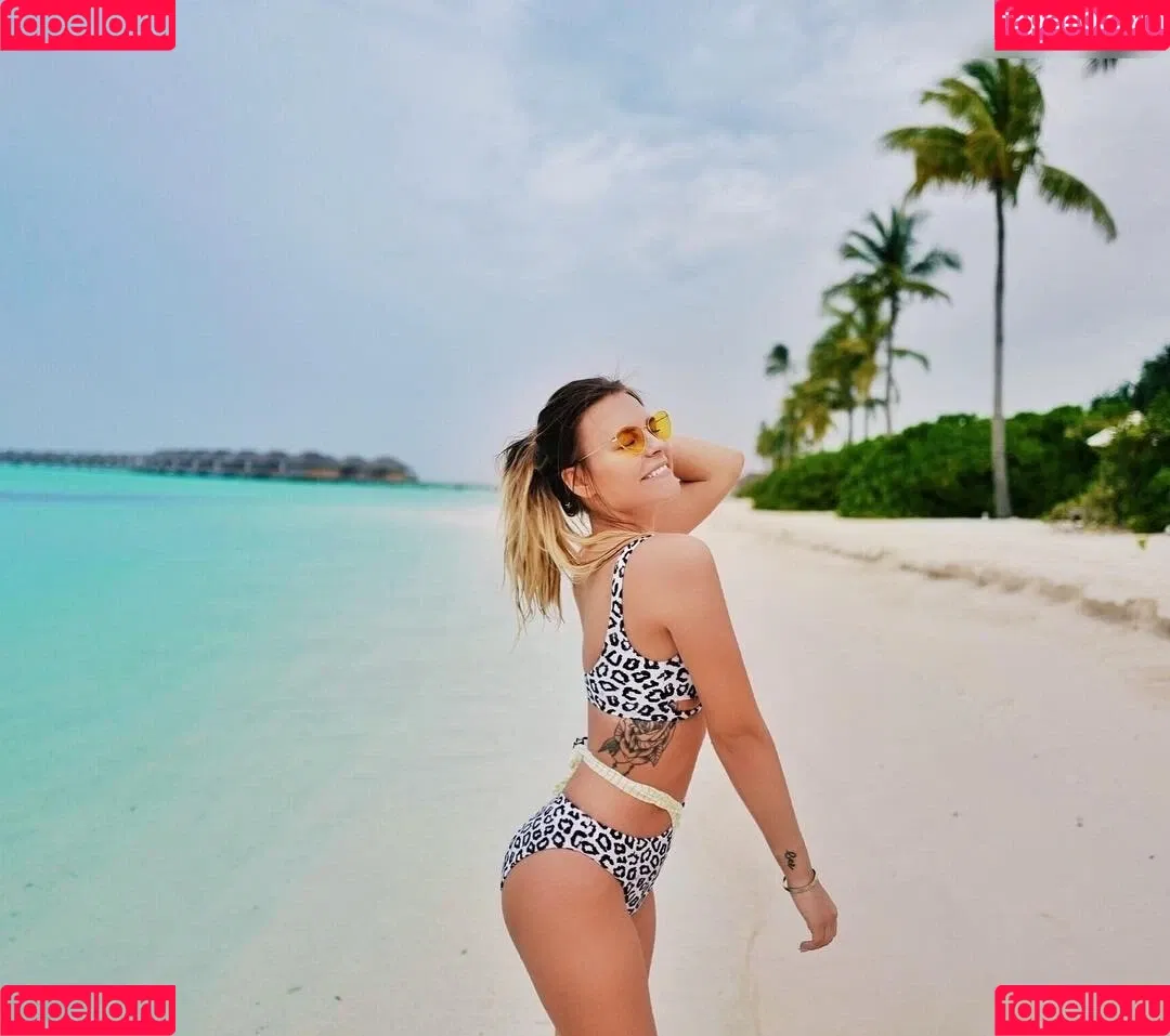 Dagi Bee Onlyfans Photo Gallery 