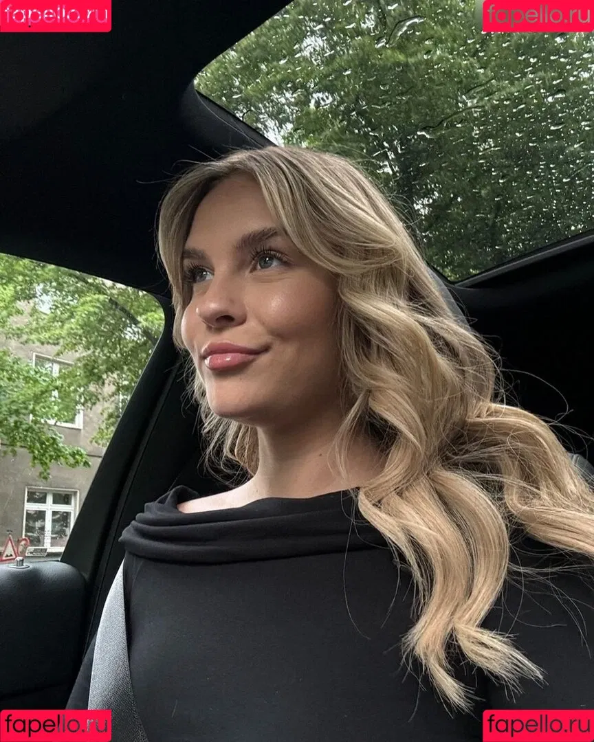 Dagi Bee Onlyfans Photo Gallery 