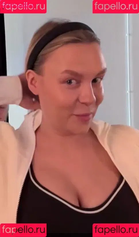 Dagi Bee Onlyfans Photo Gallery 