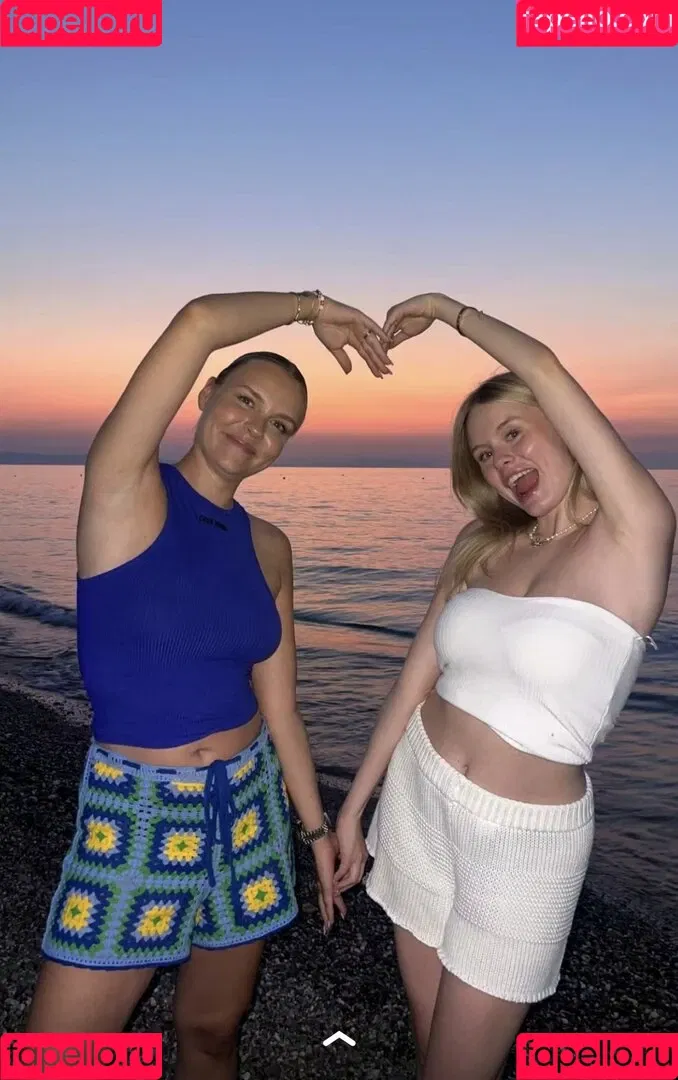 Dagi Bee Onlyfans Photo Gallery 