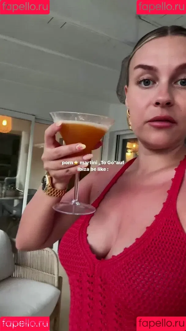 Dagi Bee Onlyfans Photo Gallery 