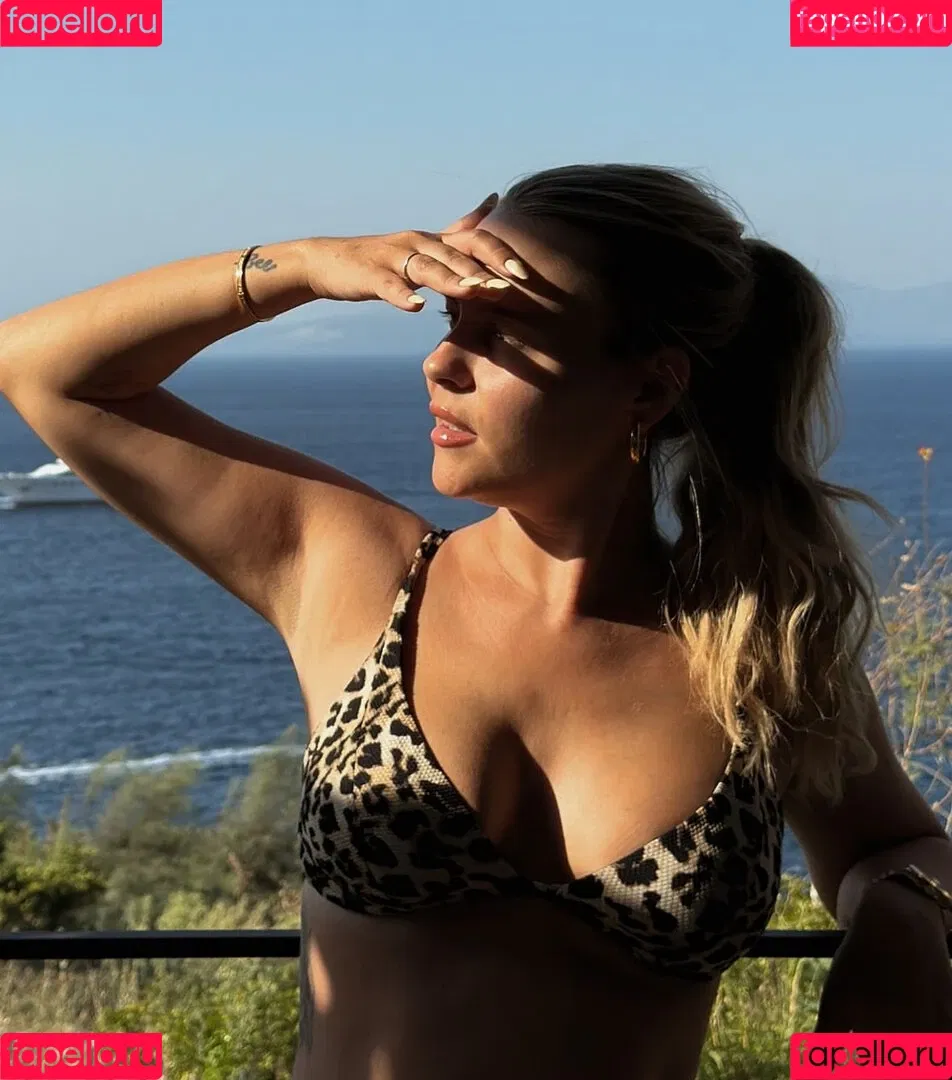 Dagi Bee Onlyfans Photo Gallery 