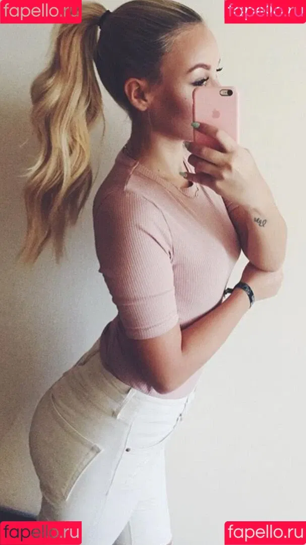 Dagi Bee Onlyfans Photo Gallery 