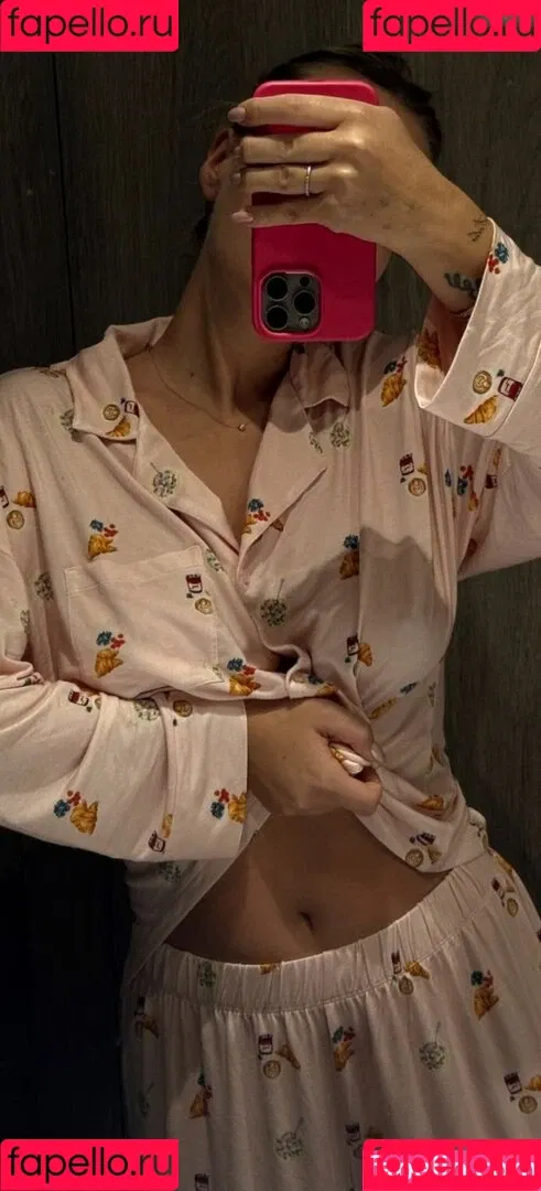 Dagi Bee Onlyfans Photo Gallery 