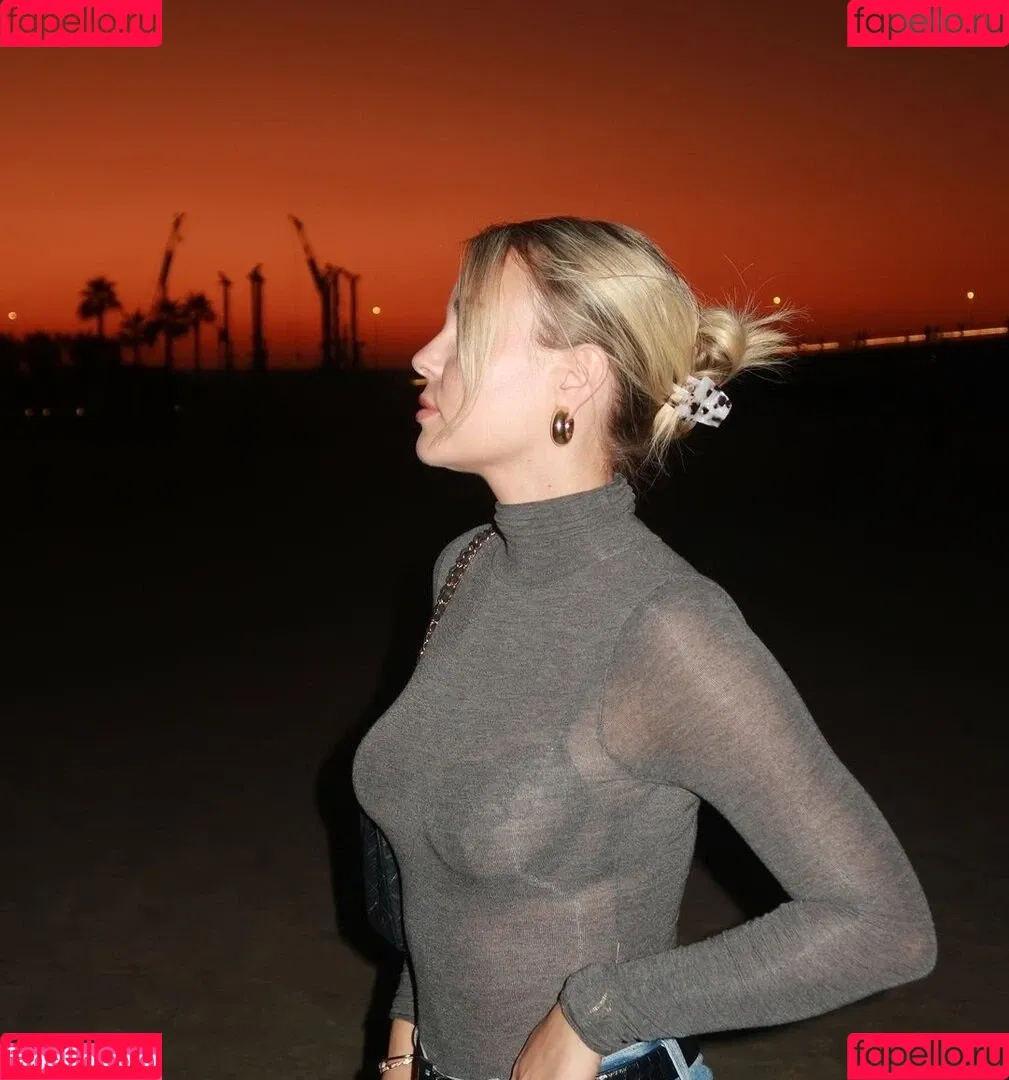 Dagi Bee Onlyfans Photo Gallery 