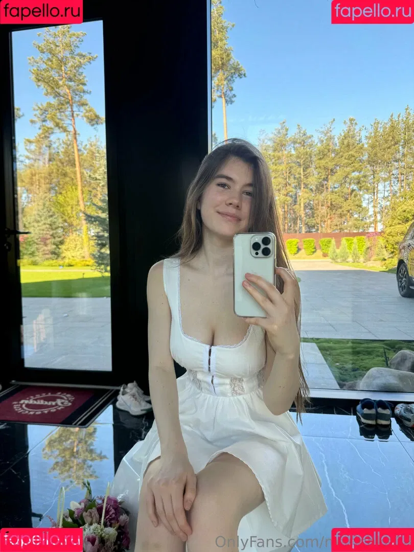 marichka18 Onlyfans Photo Gallery 