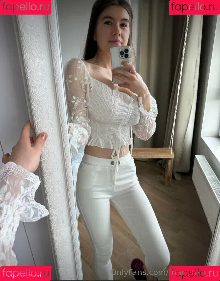 marichka18 Onlyfans Photo Gallery 