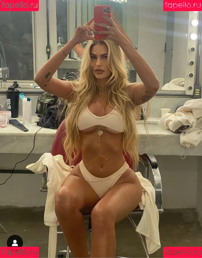 Yasmin Brunet Onlyfans Photo Gallery 