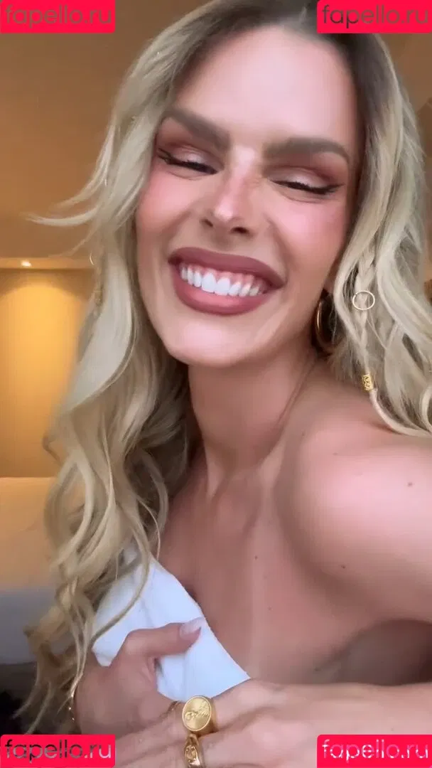 Yasmin Brunet Onlyfans Photo Gallery 