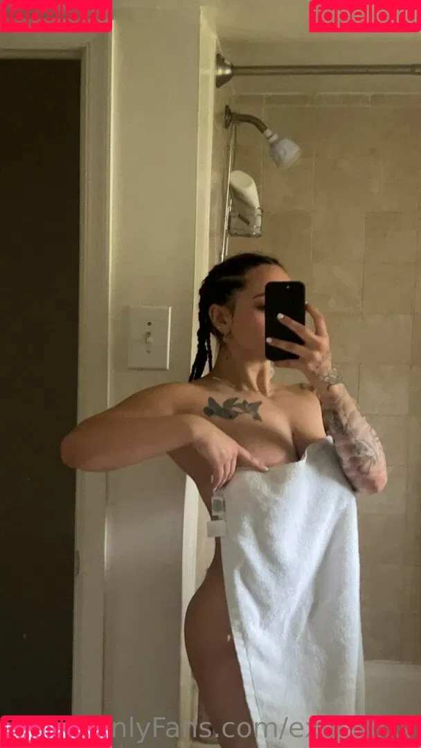 extraroxy Onlyfans Photo Gallery 