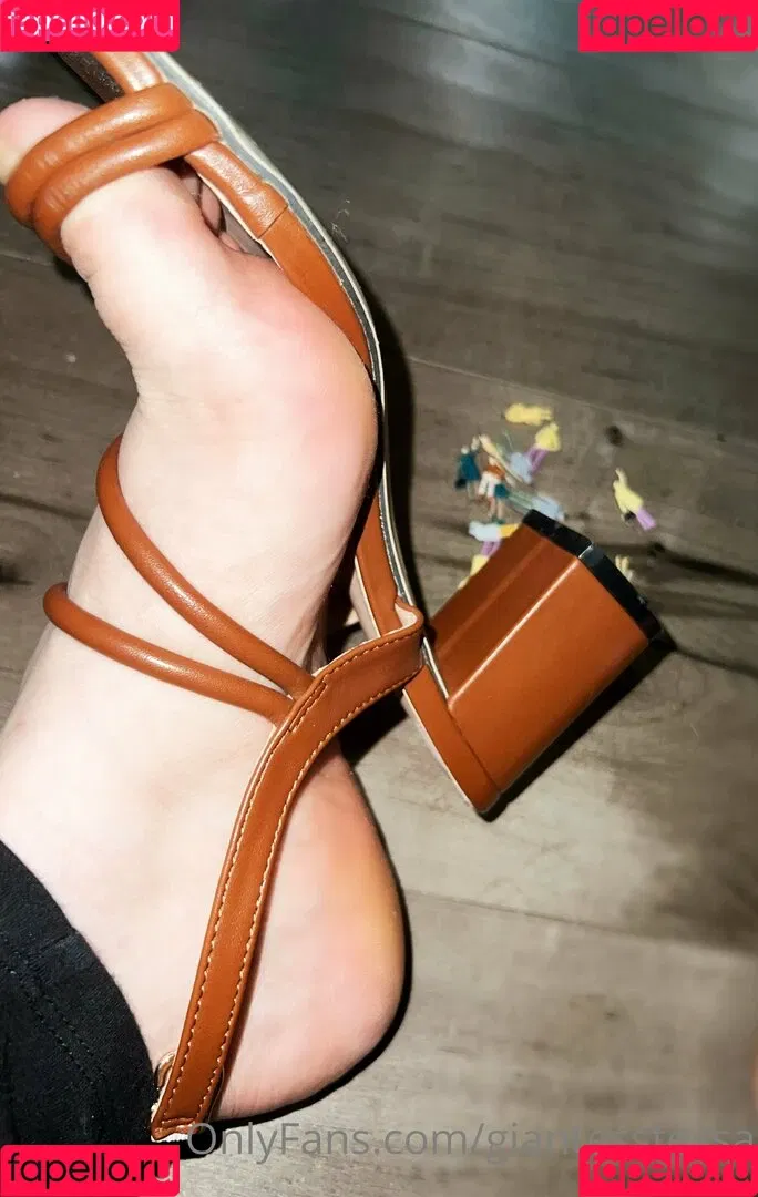 giantesstessa Onlyfans Photo Gallery 