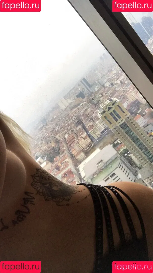 Giulie Hope Santana Onlyfans Photo Gallery 