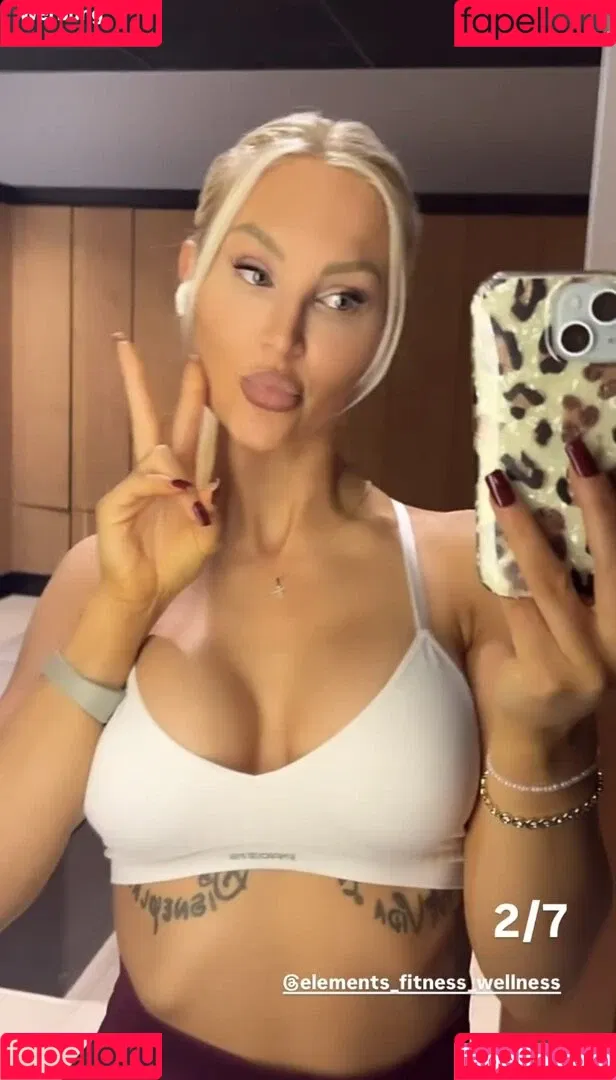 Giulie Hope Santana Onlyfans Photo Gallery 